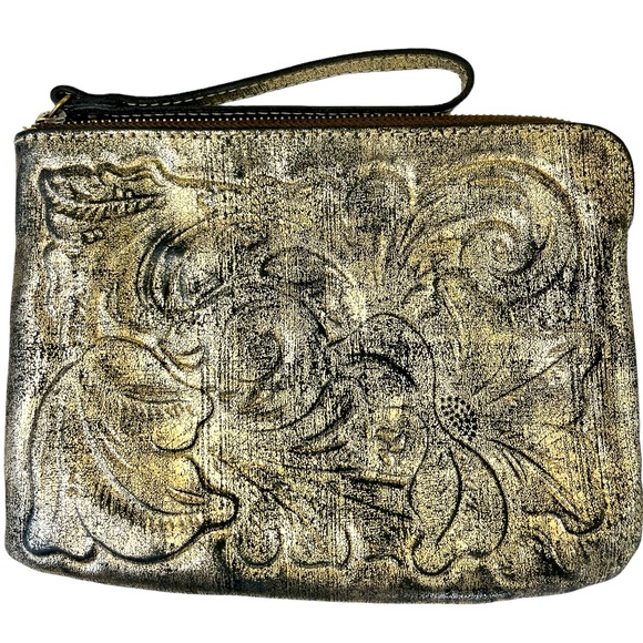 Patricia Nash Cassini Tooled Soft Gold Metallic Wristlet-Excellent Condition - Picture 9 of 13